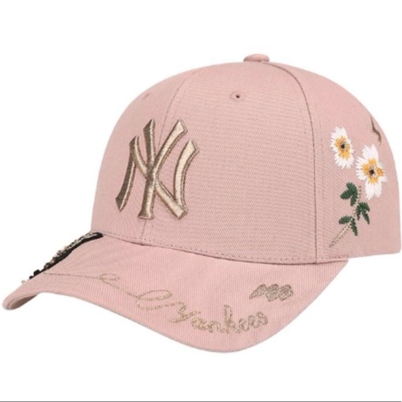 black and gold mlb hats